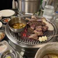 🤤 이베리코 돼지고기가 맛있는 고깃집 ! 몽미 💛