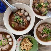 ไกรทอง ก๋วยเตี๋ยวเรือ 🚤💦