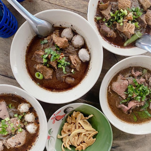 ไกรทอง ก๋วยเตี๋ยวเรือ 🚤💦