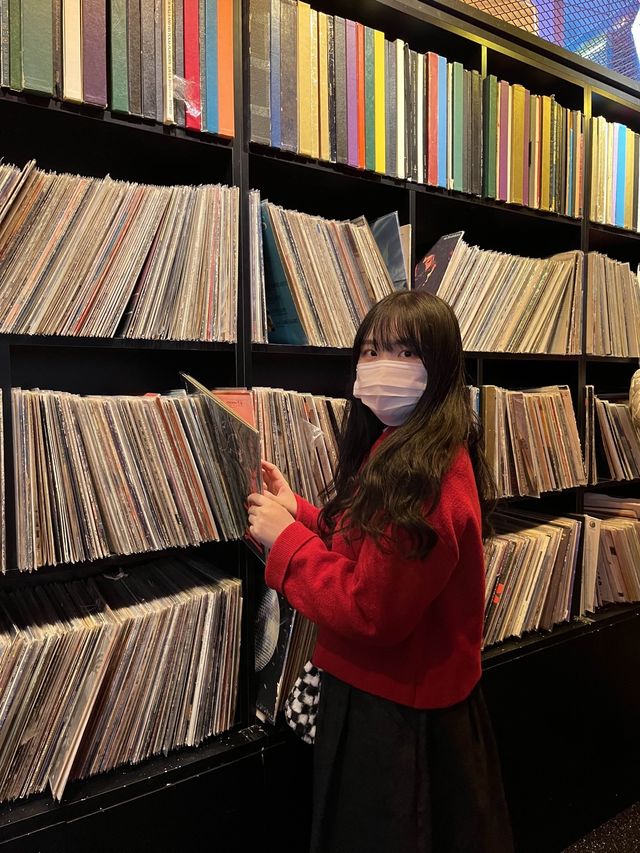 💿직접 LP판을 골라 들을 수 있는 LP카페🎧