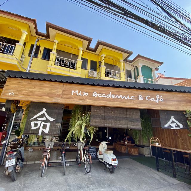 Mix academic & cafe น่าน