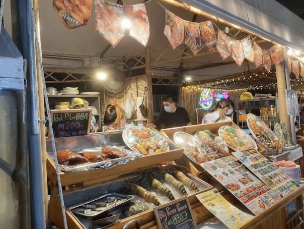 JODD FAIRS NIGHT MARKET @RAMA9