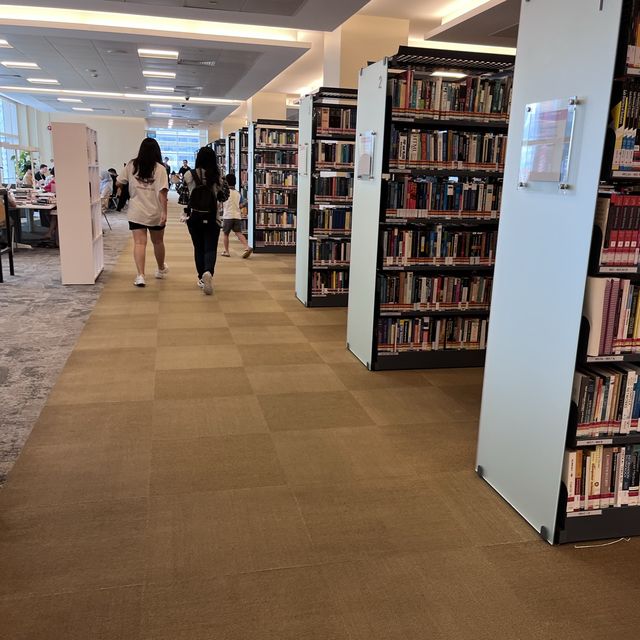 新加坡国立图书馆