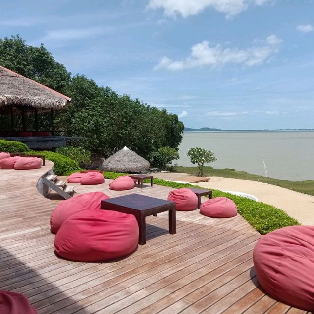 The cape. ร้านสุดฟิน ถิ่นสะตอ