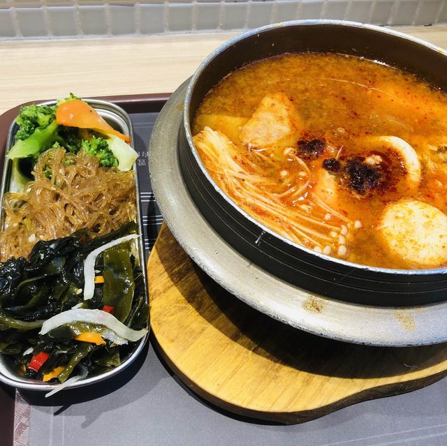 美食街的選擇🇰🇷韓式料理· 韓鶴亭