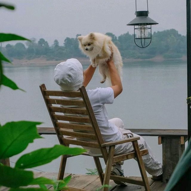 นอนเต็นท์ จิบกาแฟ แลโขง Atsamat Camp l นครพนม