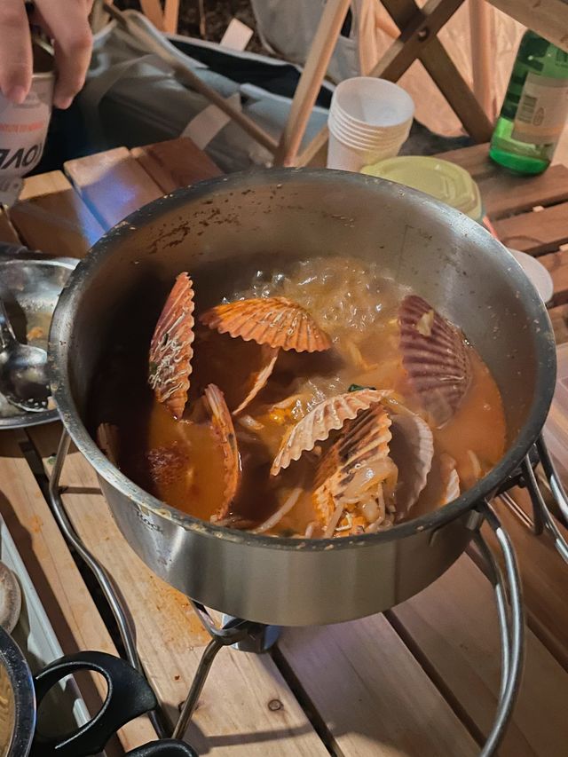 낭만적인 밀양 "서당골캠핑장"에서의 밤