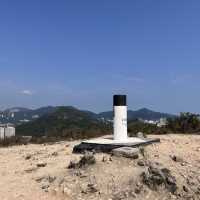 玉桂山尋找海邊白色浪費燈塔