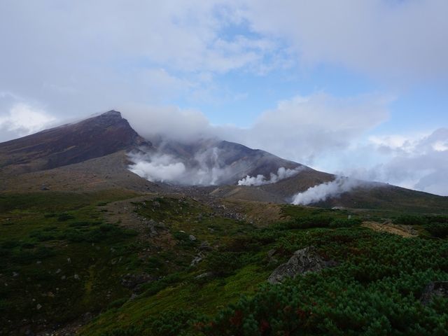 全日本最早的賞楓景點｜大雪山旭岳