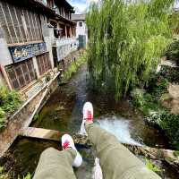 RELAXATION IN BAISHA OLD TOWN LIJIANG 