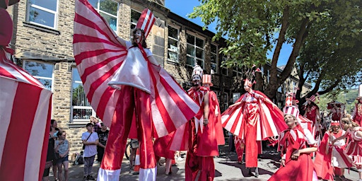 Stilt-Walking Course for Improvers | Handmade Parade