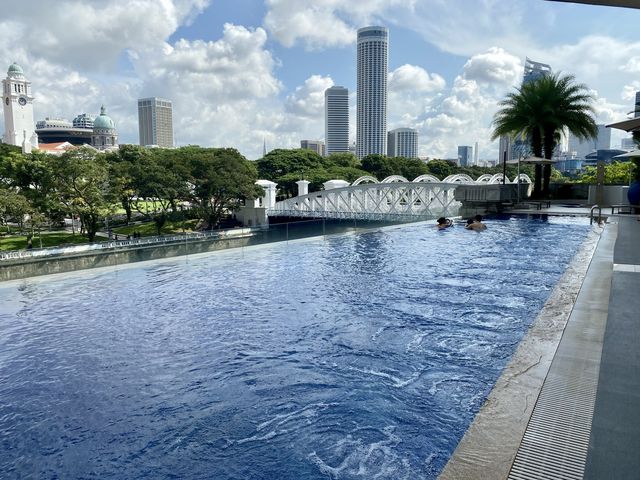 Cool Down at Fullerton’s Infinity Pool