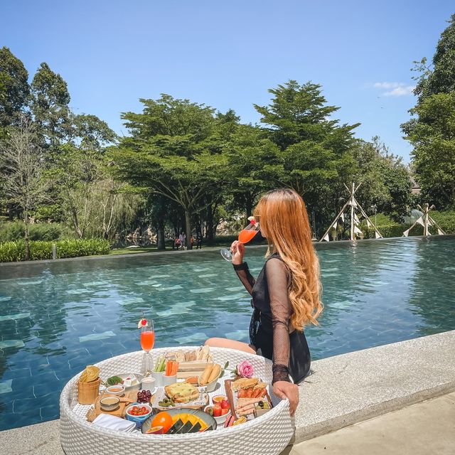 Floating food @U Khao Yai