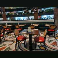 A la carte buffet breakfast