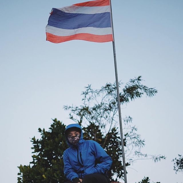 นั่งรถไฟชั้น3 ไปเดินป่า “ดอยขุนตาล” นั่งรถไฟชั้น3 ไปเดินป่า “ดอยขุนตาล”