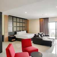 ที่พักพัทยา สระว่ายน้ำาวยมาก! “Grand Palazzo”