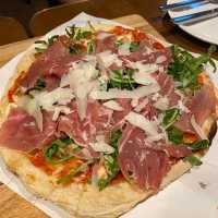 "灣仔特色pizza"