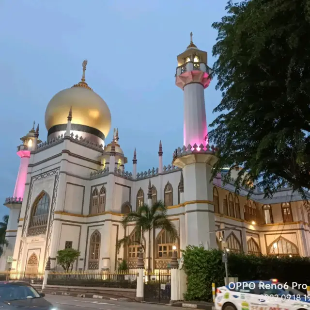Rich History Masjid Sultan Mosque 