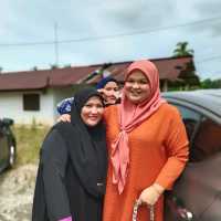 Raya moment