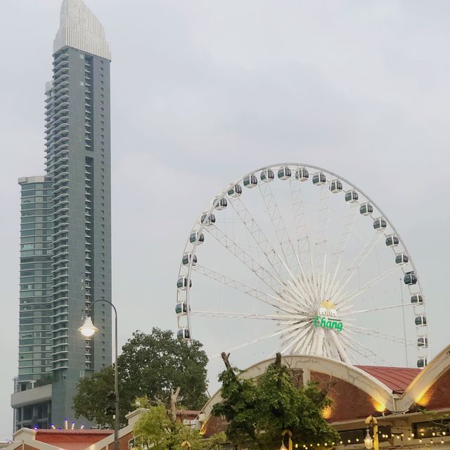 ferries wheel by the river! 