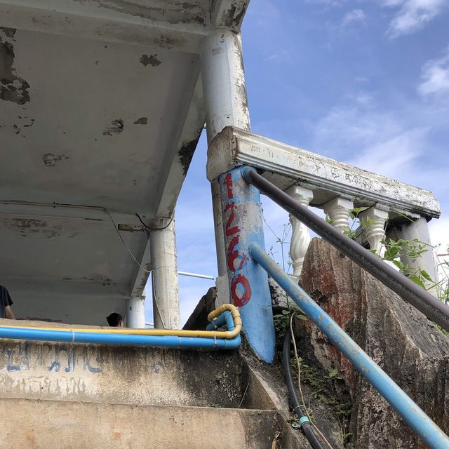 1260 steps to reach the huge buddha 