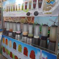 ตลาดคนเดิน เดอะวัน รัชดา(ตลาดรถไฟ)