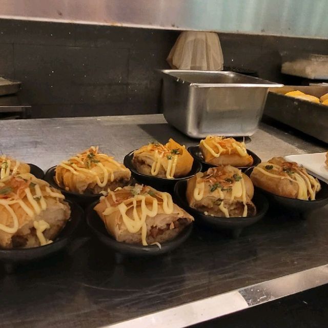 The Mira Hong Kong - Yamm Tea buffet 