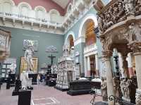 Victoria and Albert Museum