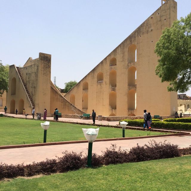 Unique Jantar Mantar