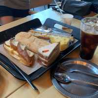 더티트렁크, 파주