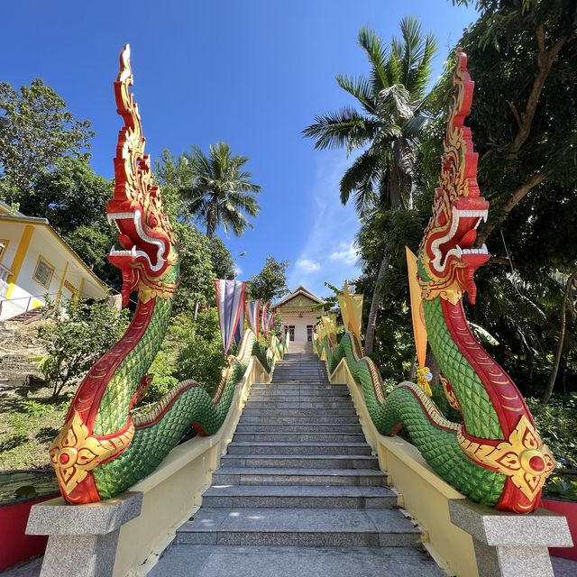 วัดสุวรรณคีรีวงก์ วัดงามริมเขา