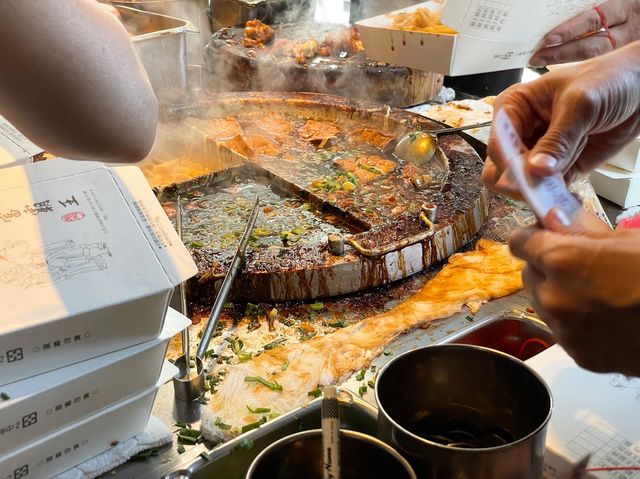 [台北中山美食]隱藏四平商圈中的美味豬腳飯~富霸王豬腳｜肉香不肥超入味｜魯蛋必點｜用餐時間排滿滿