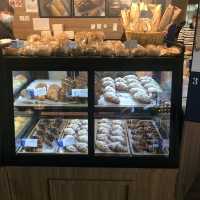 Au Croissant @ Waterway Point