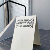 성수동카페::인스타감성 무채색 스튜디오카페 Layer10