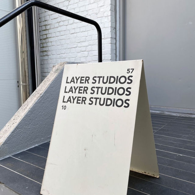 성수동카페::인스타감성 무채색 스튜디오카페 Layer10