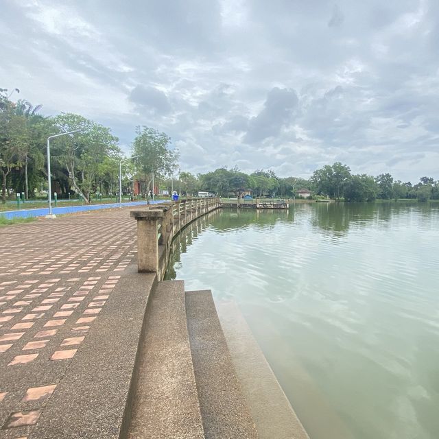 ดูปลาเดินเล่น สวนรุกขชาติ | ตราด