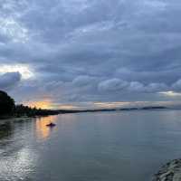 Enjoy the beautiful nature in serenity! 