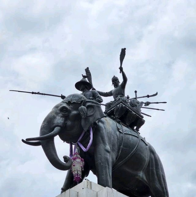 พระบรมราชานุสรณ์ดอนเจดีย์