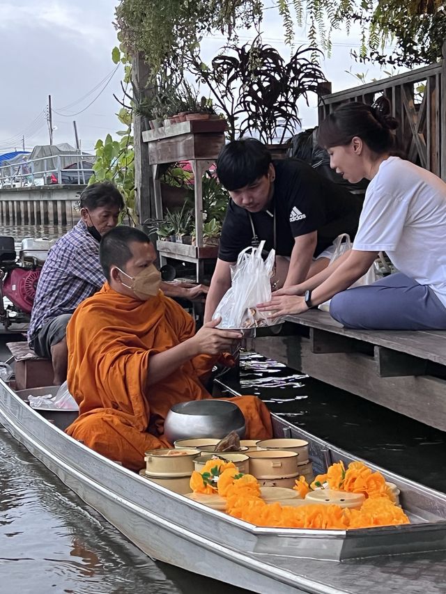 ที่พักหลักร้อย ย้อนวัย ปล่อยใจไปกับแมว