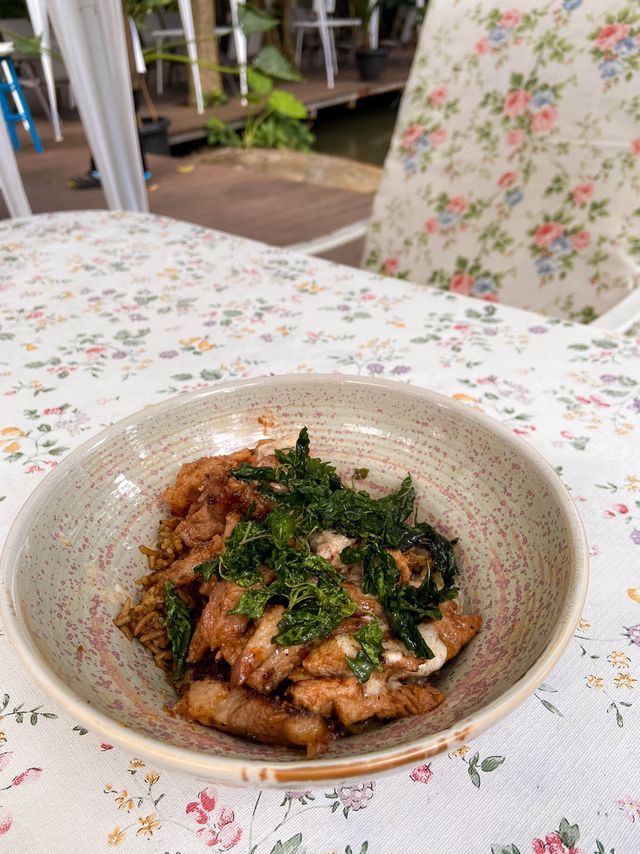 กลาง•ป่า homemade