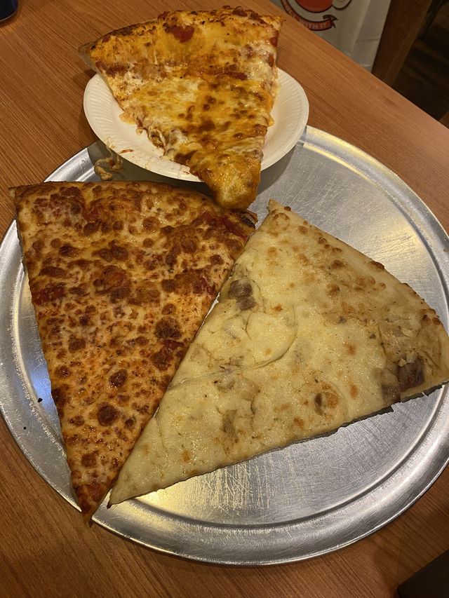 Pizza Shop with new york style 