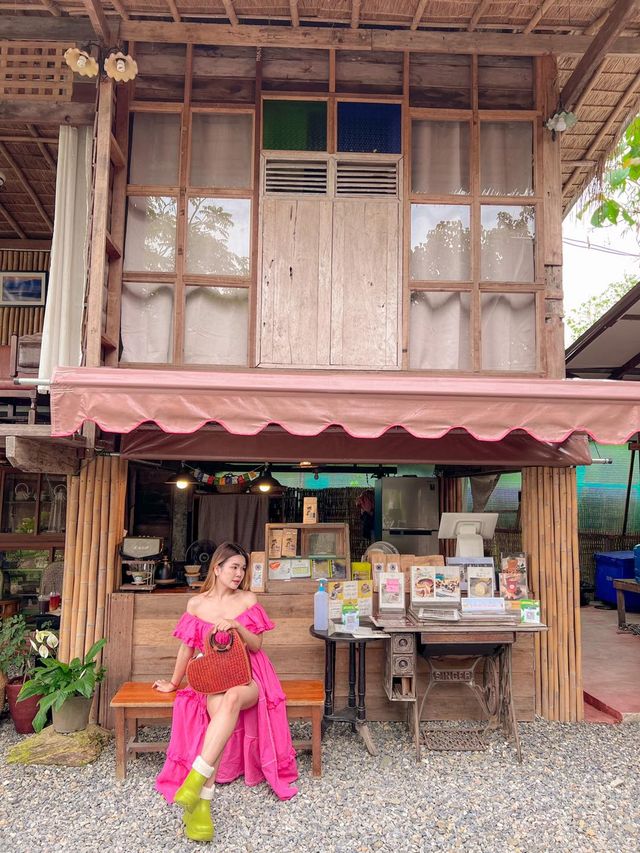 ผามกาแฟ by นาเขาเราน่าน ณ.ปัว จ.น่าน💚☕️
