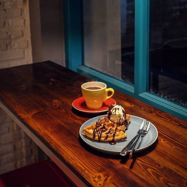 MEANWHILE COFFEE KUNINGAN JAKARTA
