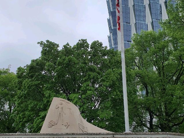 Forest Park - Jewish Tercentenary Monument