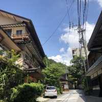 【渋温泉①】「九湯巡り」が有名な温泉街。