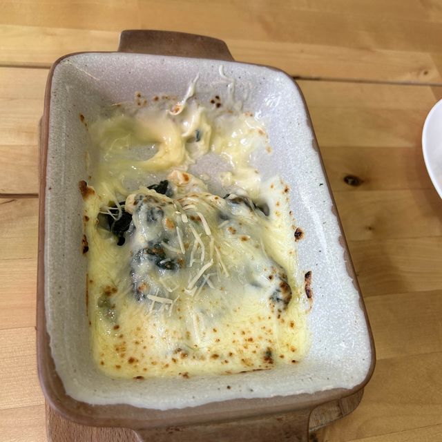 Mee boon eatery ในหมู่บ้าน