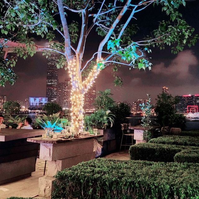 好 Chill🌳🌴📸 ～ IFC🥂🍷🍹