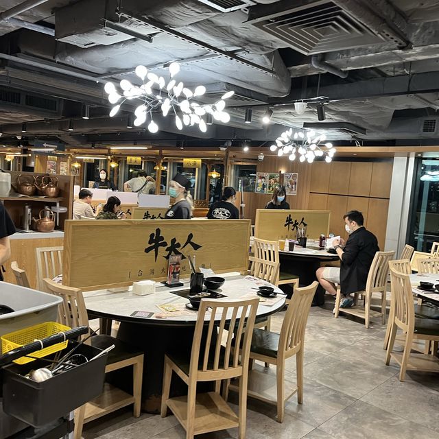 極高人氣台式火鍋店💕
