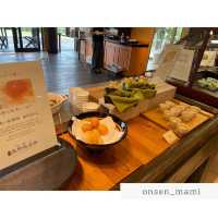 朝ごはんは、野菜多めのビュッフェが嬉しい🍱
