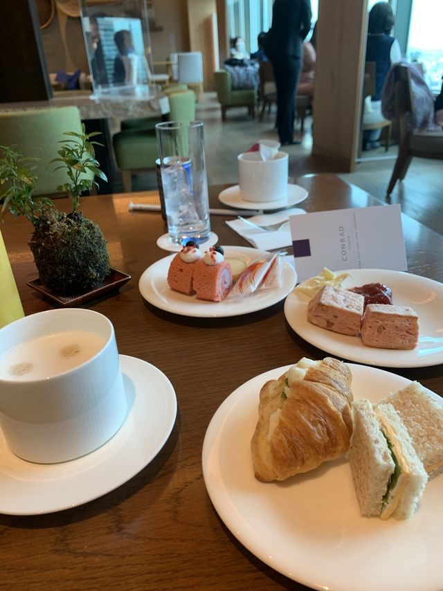 コンラッド東京　エグゼクティブラウンジ